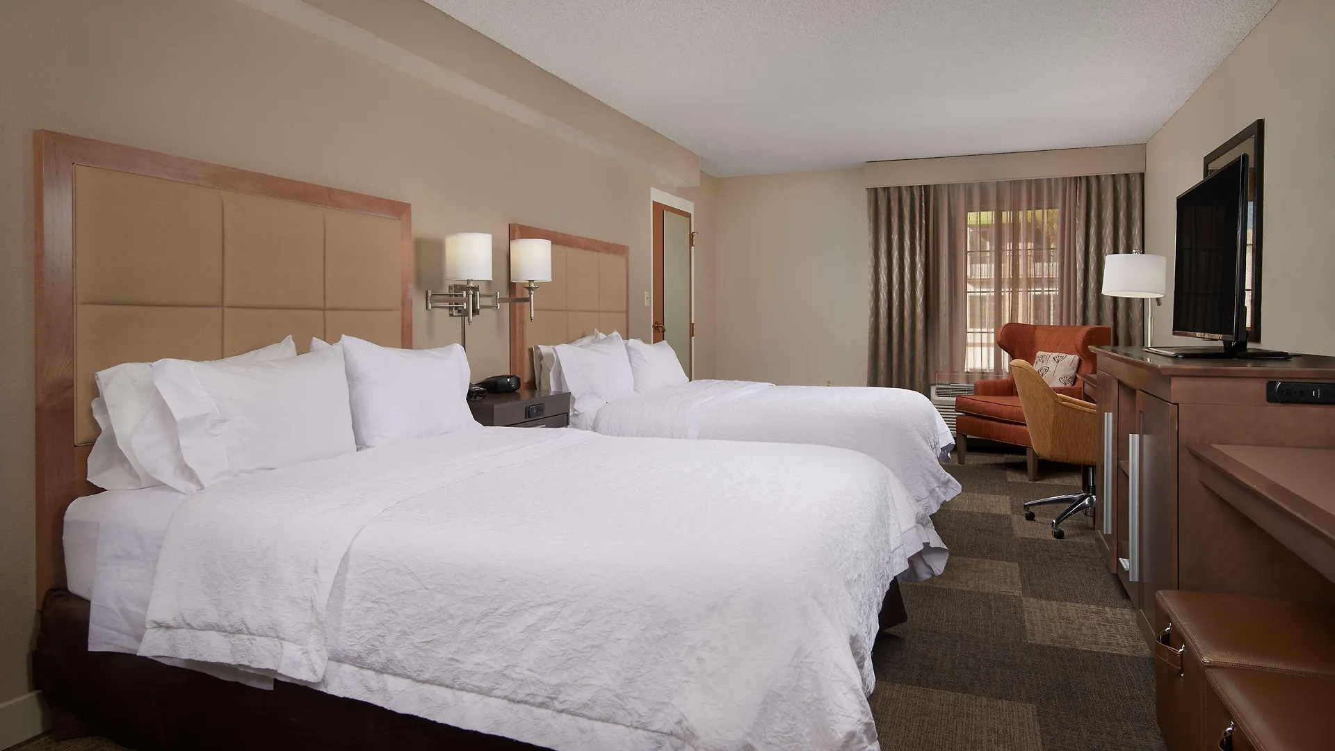 Hampton Inn & Suites Phoenix/Scottsdale 3*, Scottsdale